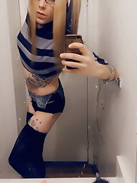 Explosive tranny sluts like a tasty cock very much