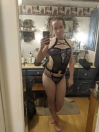 Inviting tranny hooker loves a huge boner