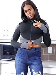 FRANKS TGIRL WORLD: Horny Girl Snooker