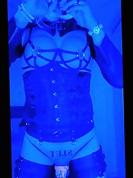 Anitagape fisting - A collection of 15 images on xHamster