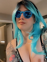 Stunning blonde-haired transgender woman Deanna in 98 provocative images on xHamster