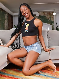 Ari Whyte: The exhibitionist - 7 black transgender girls