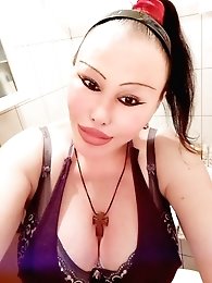 TGIRL40: The alluring Jasmine!