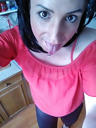 Awesome-looking shemale prostitute in her solo play