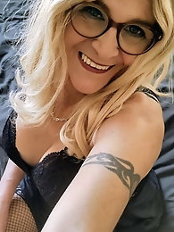 Blondie t-girl girlfriends love fucking so much