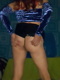 Tranny girlfriends are posing naked in public