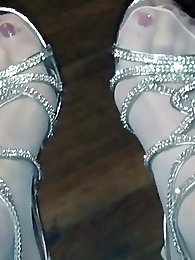 Sensual shemale strumpets enjoy blowjob