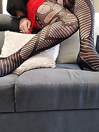 Petite Karine trans en lingerie