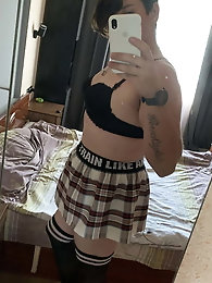 Tranny trollops are exposing their hot curves on cam