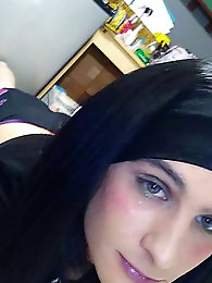 Shemale chicks are giving blowjob