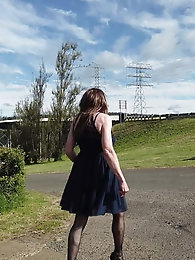 Mad tgirl GFs are taking off their dress for money