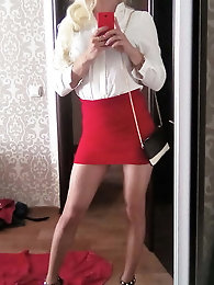 Ripened t-girl slut looks fuckable