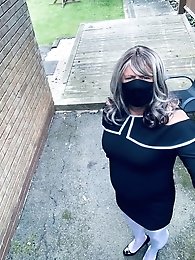 Kelly in black and white