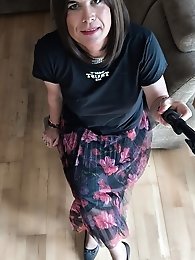 Superb t girl hookers are fucking outdoors showcasing wild passion