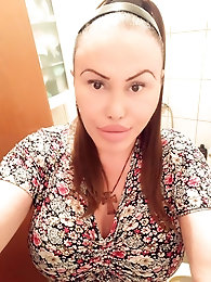 GROOBYGIRLS: Paradiseand#039;s Sweet Cumshot