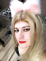 American tranny strumpets are getting seminaked on cam