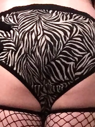 Adored tranny whore loves nudism