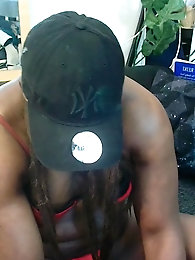 French tranny tart is showing her sexy body on cam