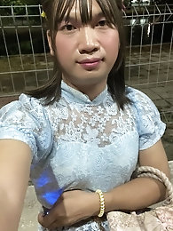 Black leagues and white tights