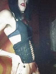 Ladyboy trollop shows her tricks