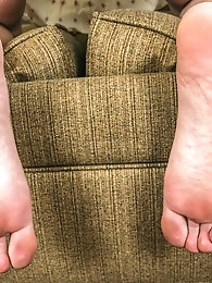 Sissy crossdresser slut plays